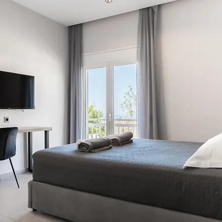 Yiannis Deluxe Chania (Crete)