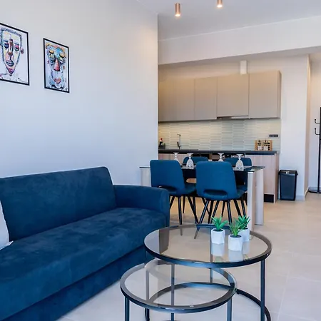 Yiannis Deluxe Apartment *