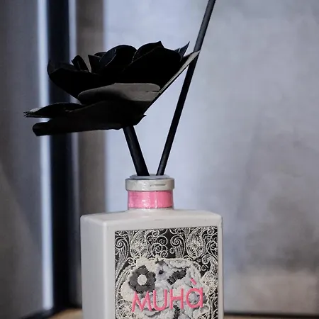 Yiannis Deluxe 干尼亞